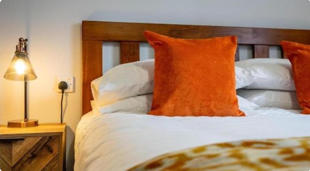 1 Merchants Gate - 2 Bedroom, City Apartment With Private Parking 约克 外观 照片